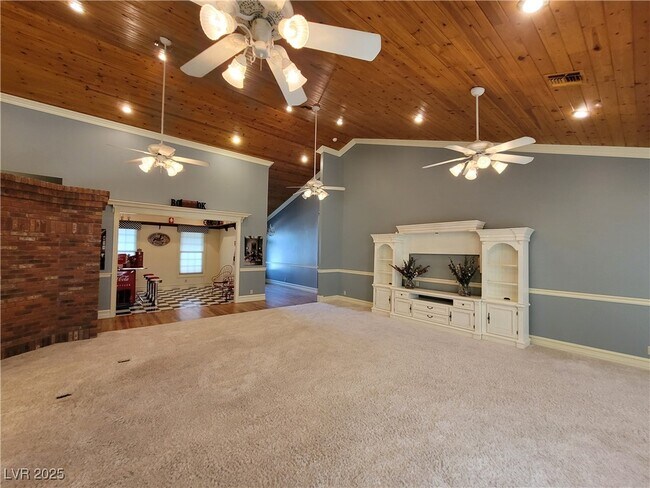 Building Photo - 5110 N Valadez St