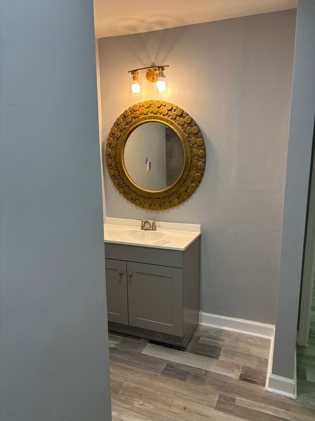 Building Photo - Charming 3BR House in Charlotte