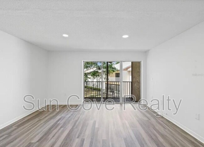 Building Photo - 9940 7th Way N