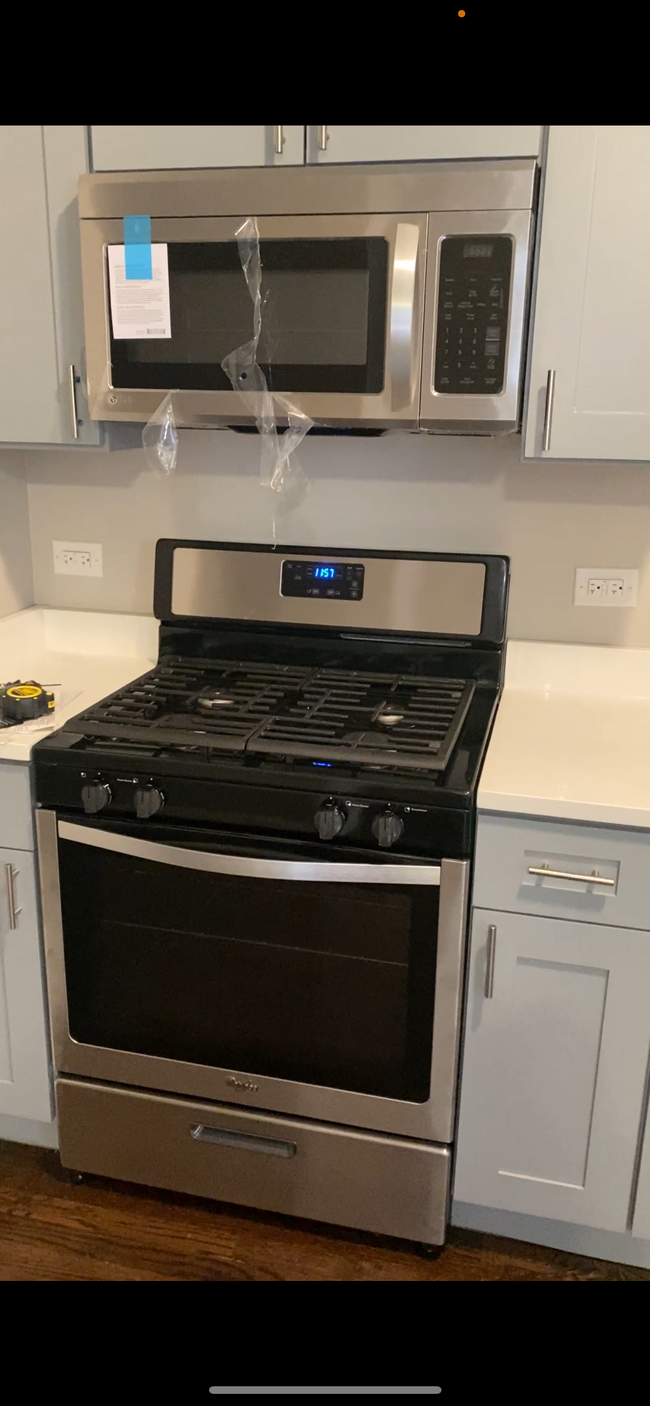 Kitchen stainless steel appliances - 7029 S Wentworth Ave