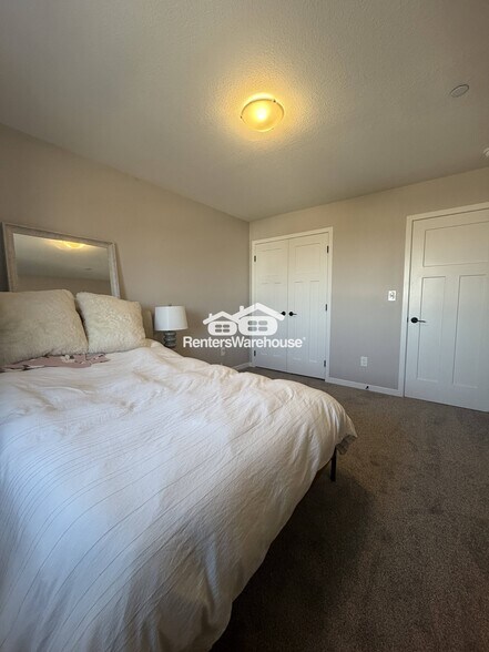 Building Photo - 642 Shardlow Ln NE