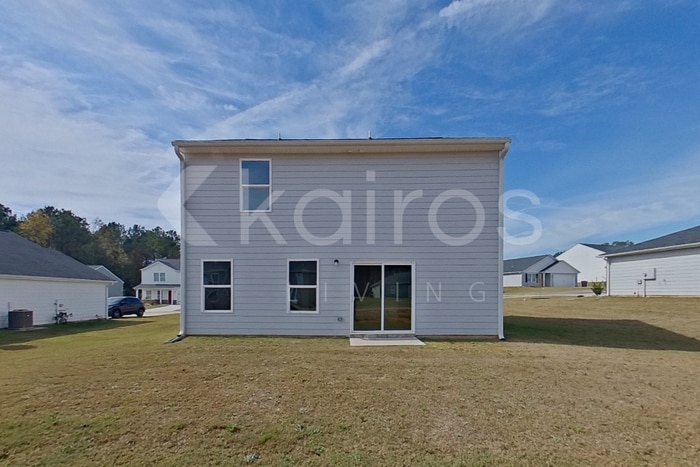 Building Photo - 111 Maple Dr