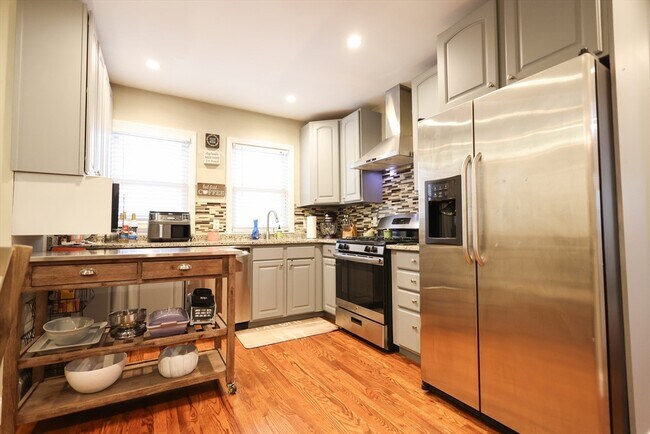 Building Photo - 43-45-45 Belnel Rd