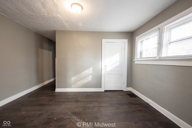 Building Photo - 1344 Burdsal Pkwy