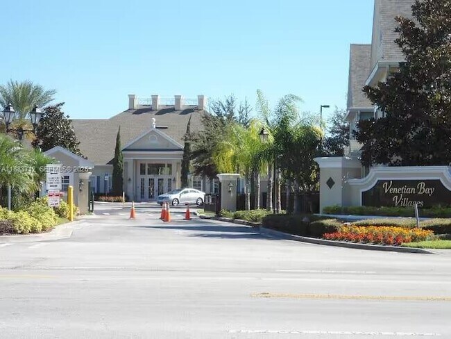 Building Photo - 2270 San Vital Dr