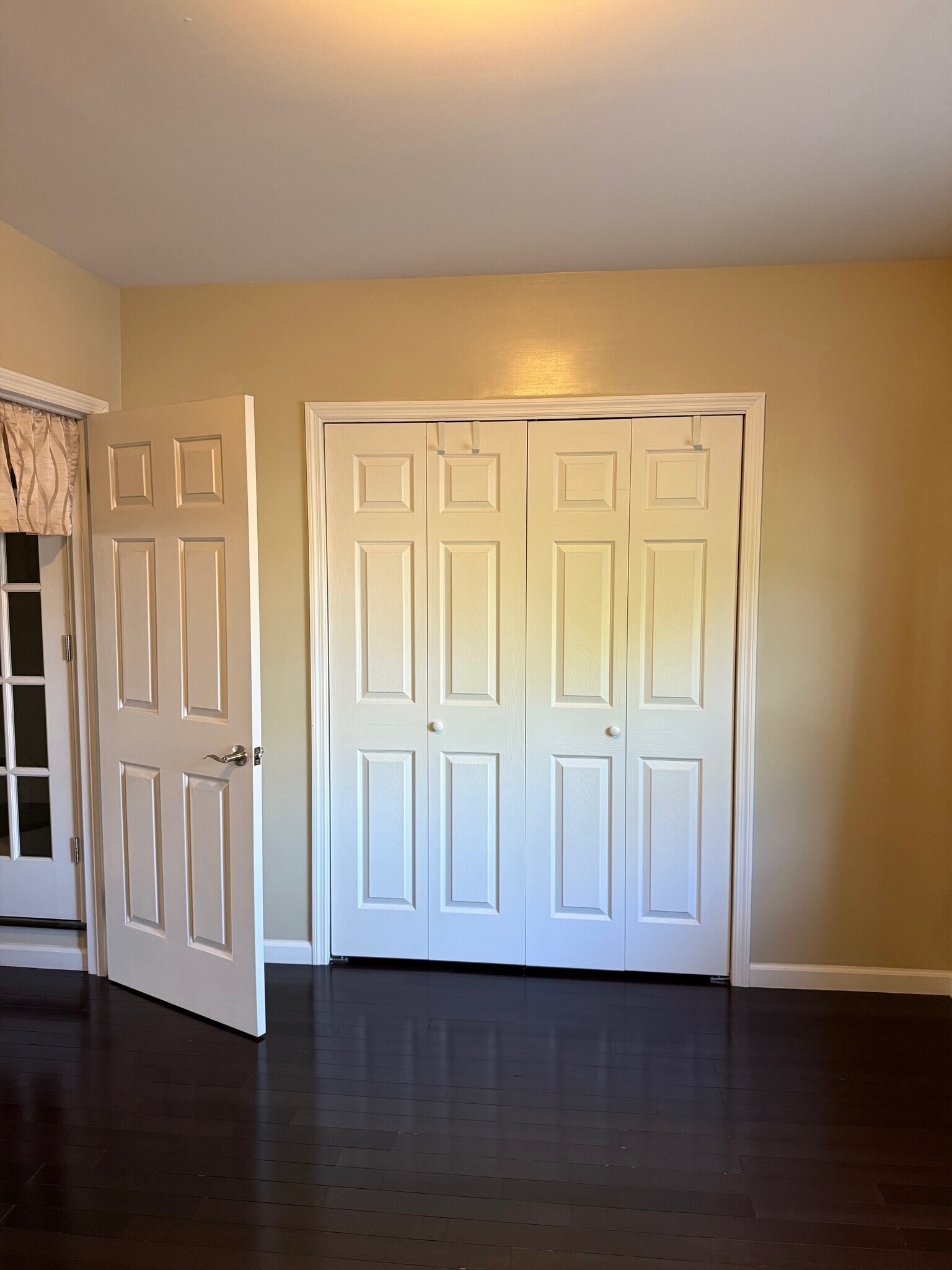 Building Photo - 6132 Booth St