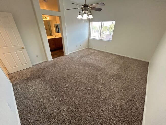 Building Photo - SOUTHWEST LAS VEGAS PROEPRTY WITH 3 BED, 3...