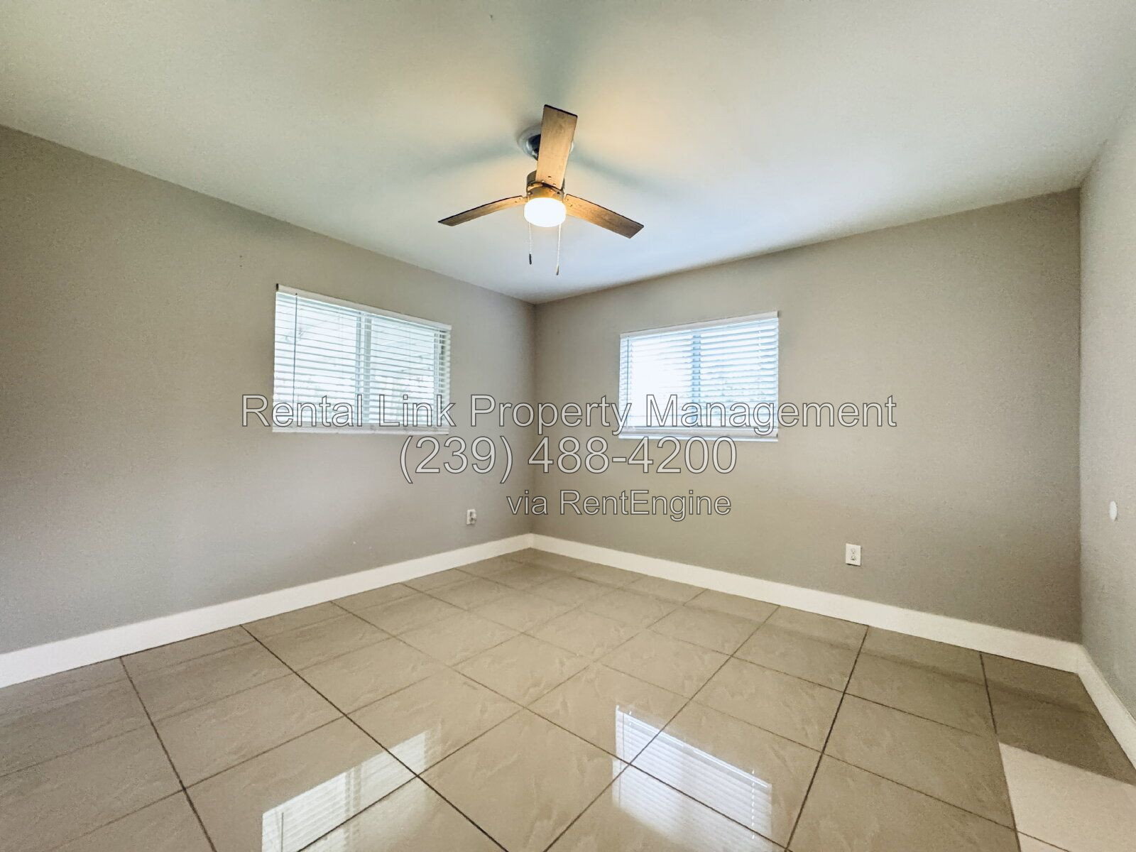 Building Photo - 4432 E Riverside Dr