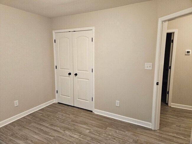 Building Photo - Charming 3-bedroom, 2-bathroom unfurnished home - No HOA - Sneads Ferry