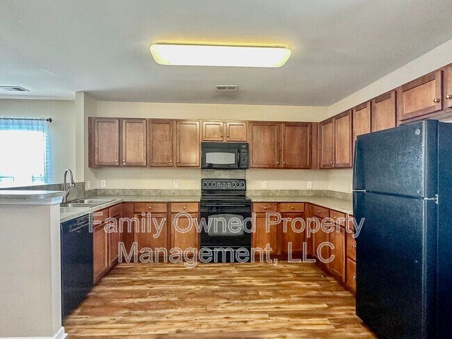 Building Photo - 261 Emerald Isle Dr