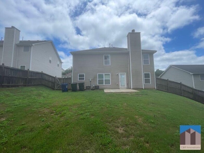 Building Photo - 4331 Ash Tree St