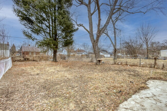 Building Photo - 12026 Wayburn St