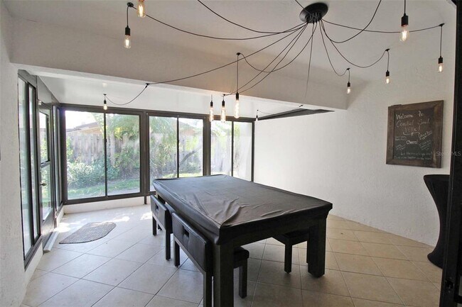 Building Photo - 6019 Courtside Dr
