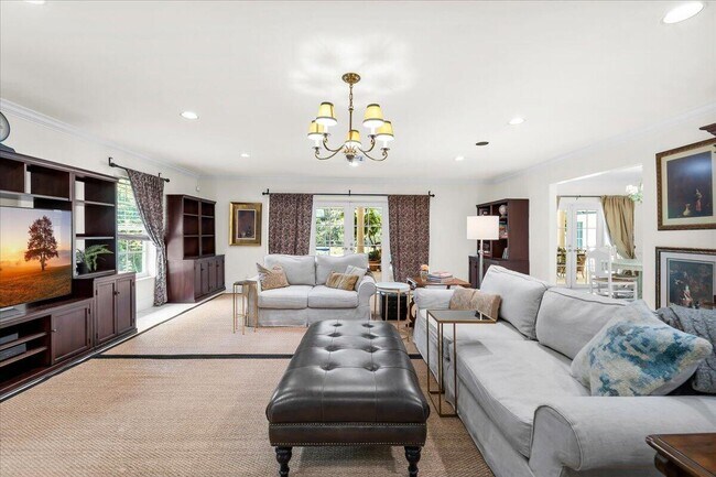 Building Photo - 2908 Banyan Blvd Cir NW