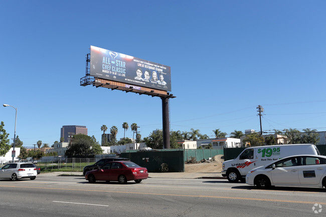 Primary Photo - La Cienega Plaza