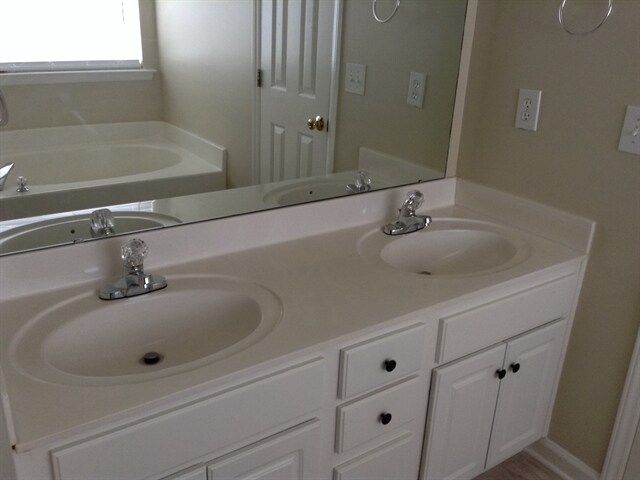 Building Photo - 3346 Cherrybrook Dr