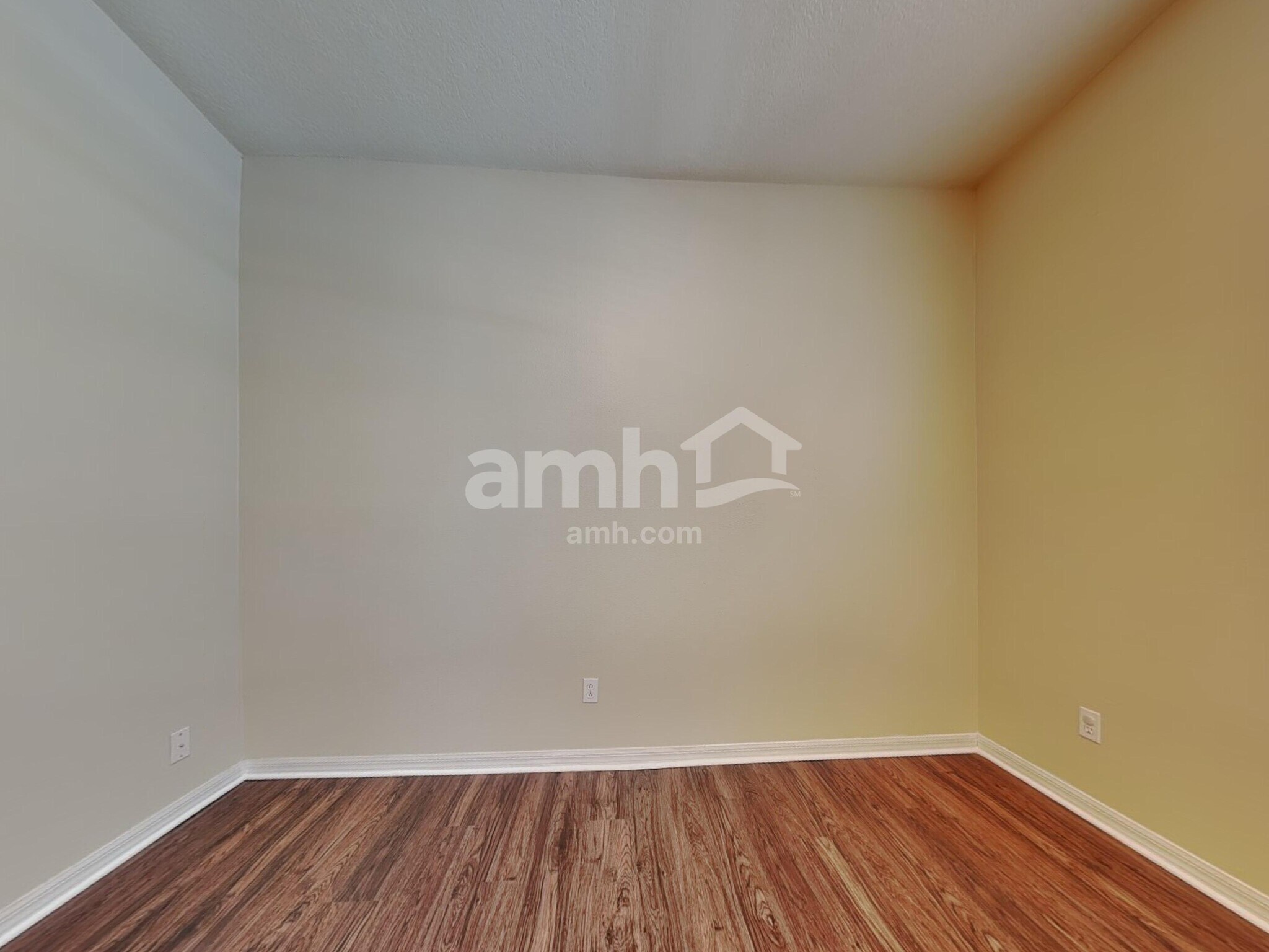 Building Photo - 9309 Hunters Park Way