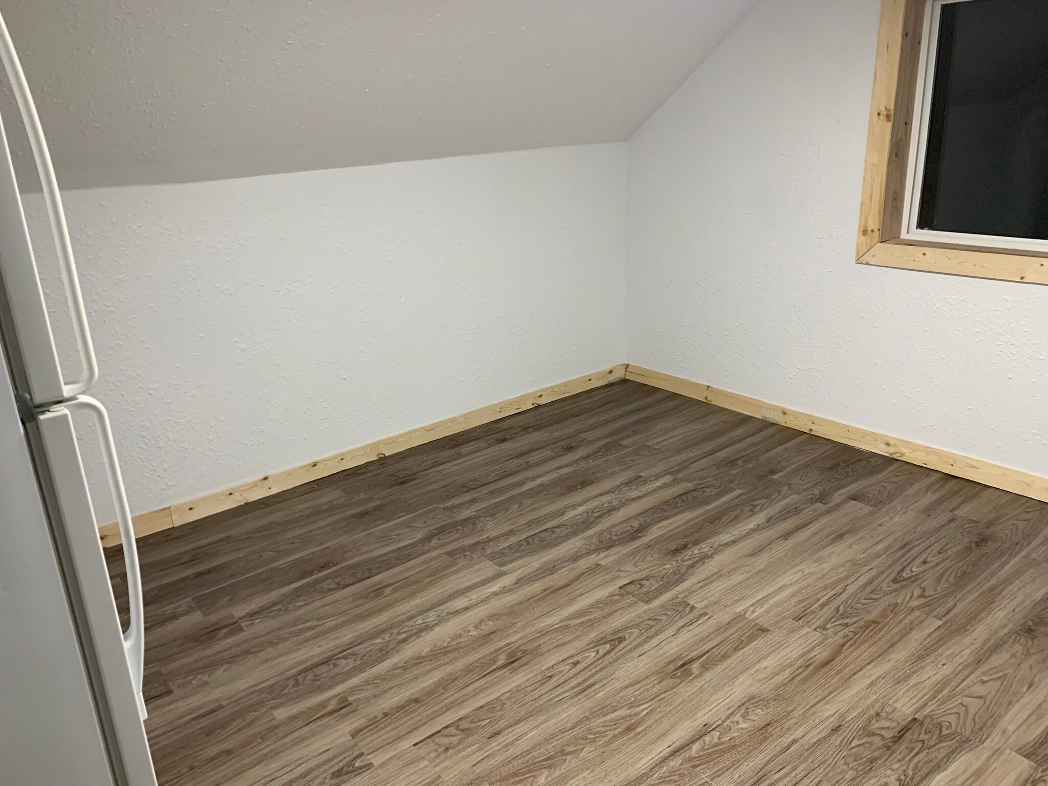 Kitchen: Area for dining table - 1006 Oak St