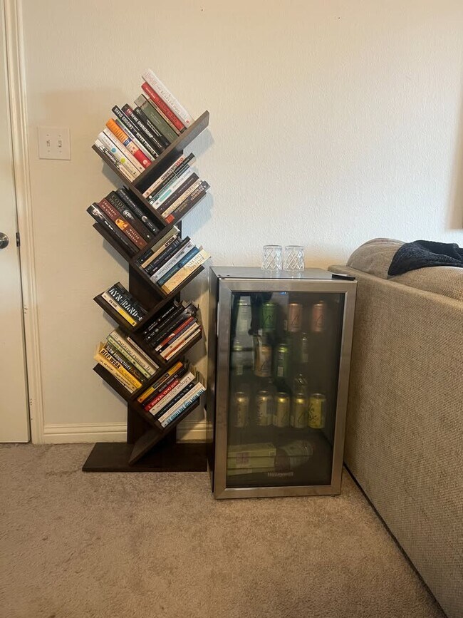 Building Photo - 11121 Silo Valley Dr