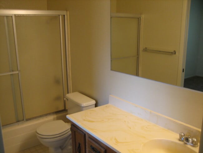 Building Photo - 17610 Cameron Lane