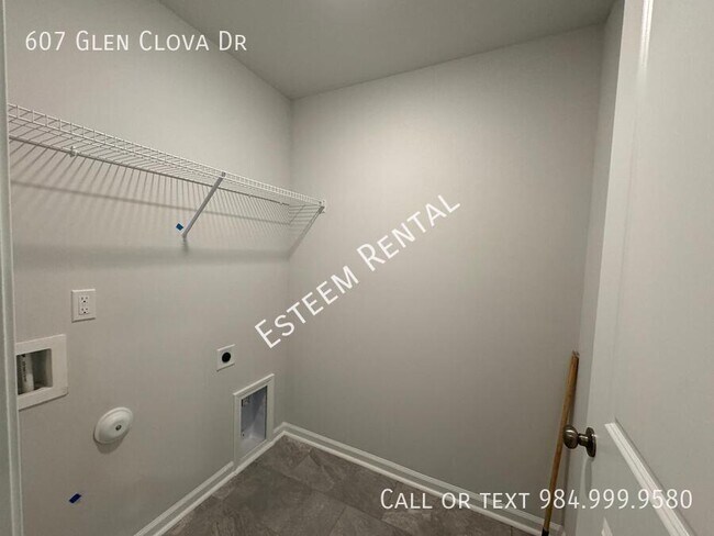 Building Photo - 607 Glen Clova Dr