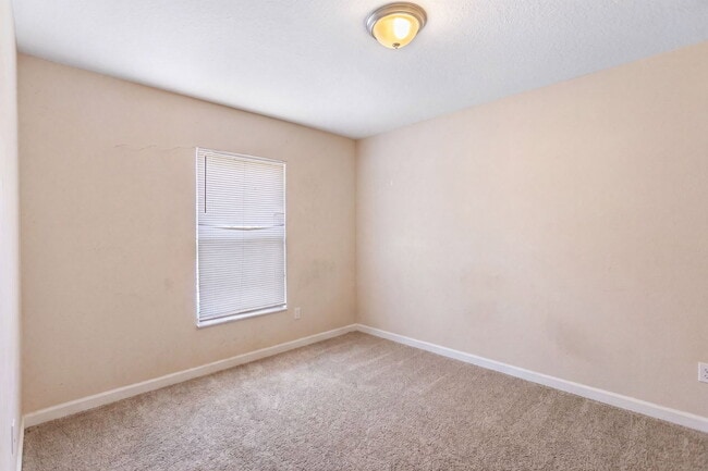 Building Photo - 4707 N 26th St