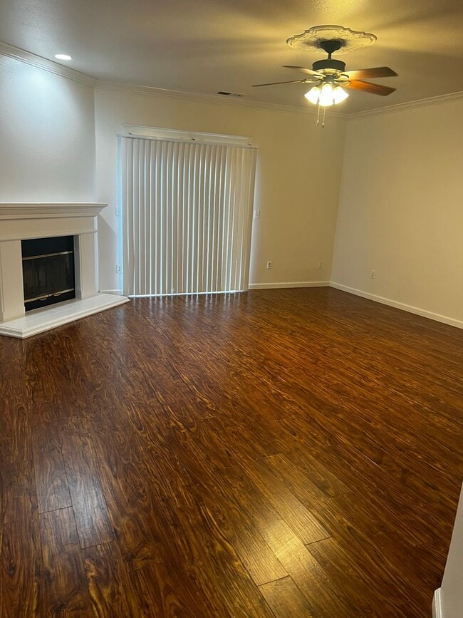 Building Photo - 1705 Redwood Ave
