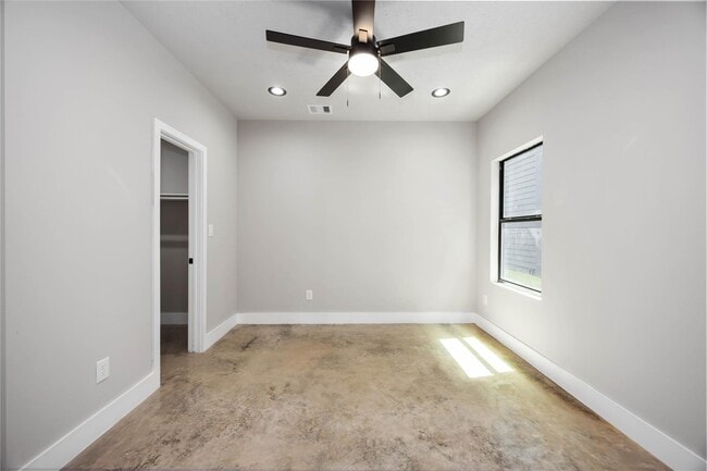 Building Photo - 2407 Dolly Wright St