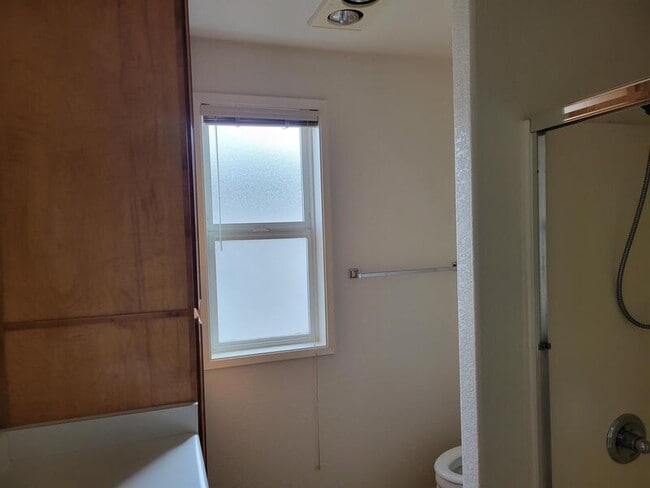 Building Photo - 1852 Medart Ln