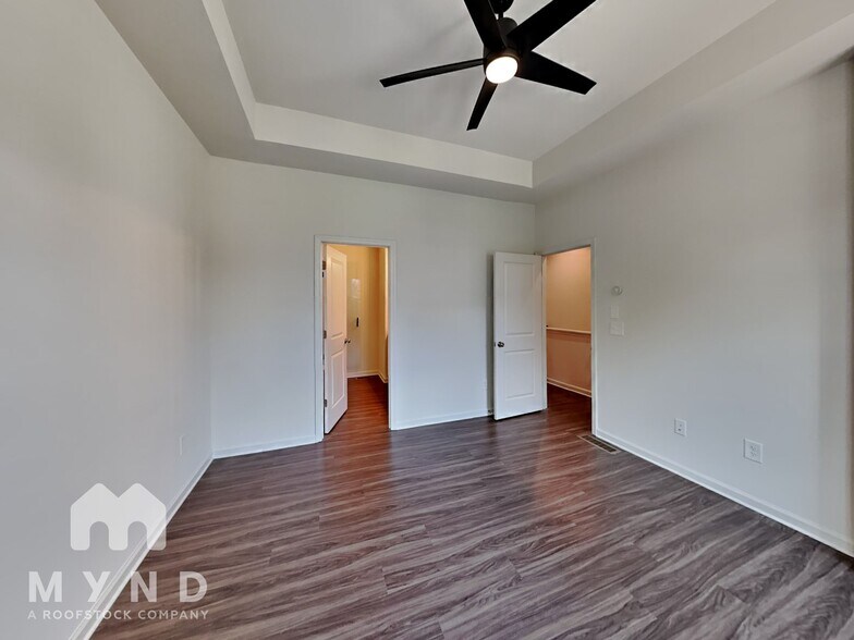 Building Photo - 118 Chestnut Cir