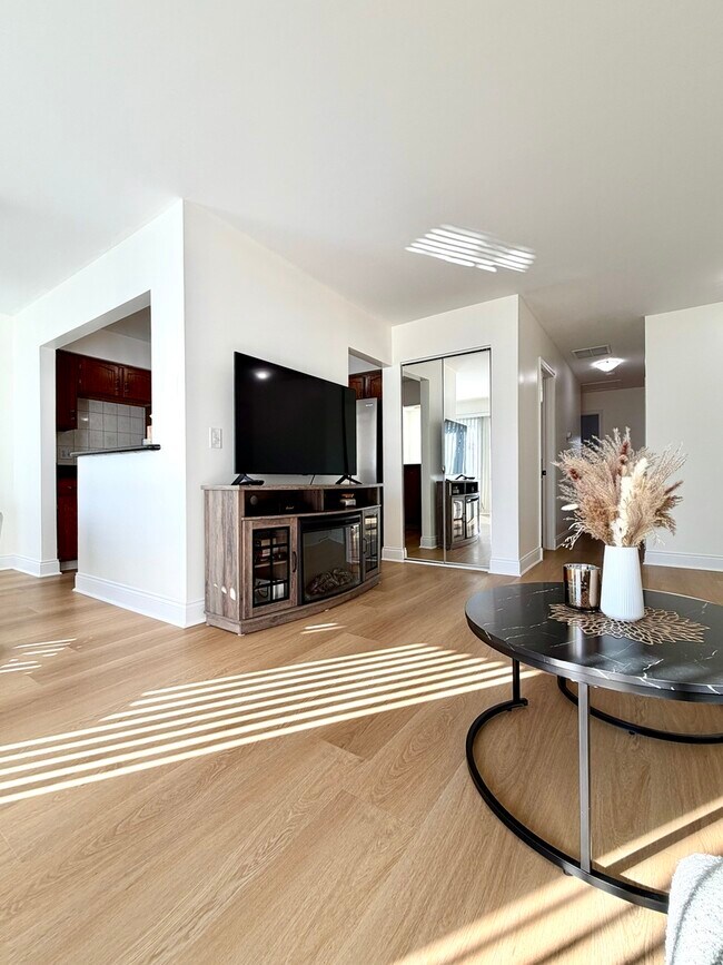 Building Photo - 1212 Williamsport Dr