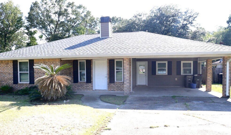 Primary Photo - 10751 Carmel Dr