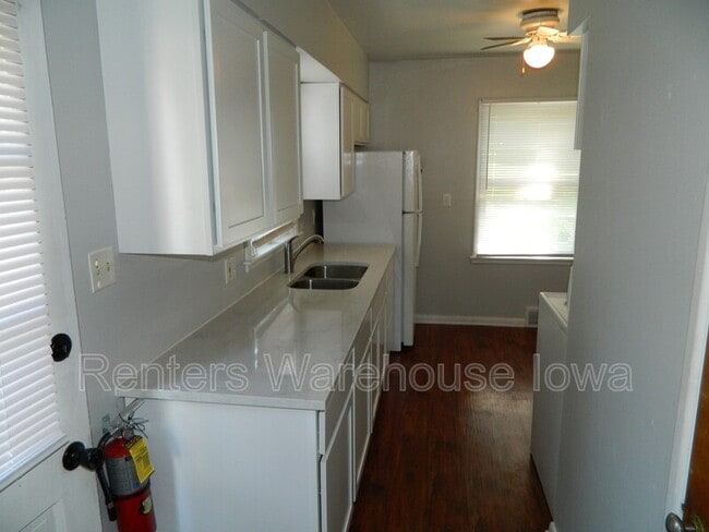 Building Photo - 1145 65th St