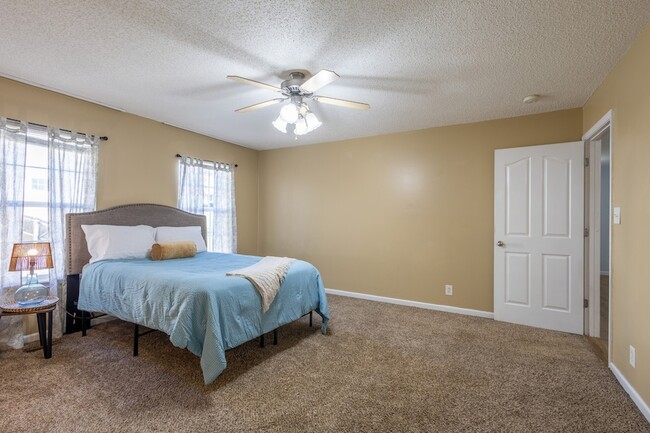 Building Photo - 356 Andrew Dr