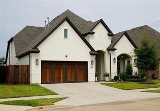 Building Photo - 2708 Stadium View Dr