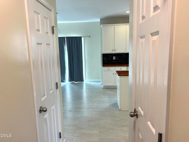 Building Photo - 1020 Delta River Way