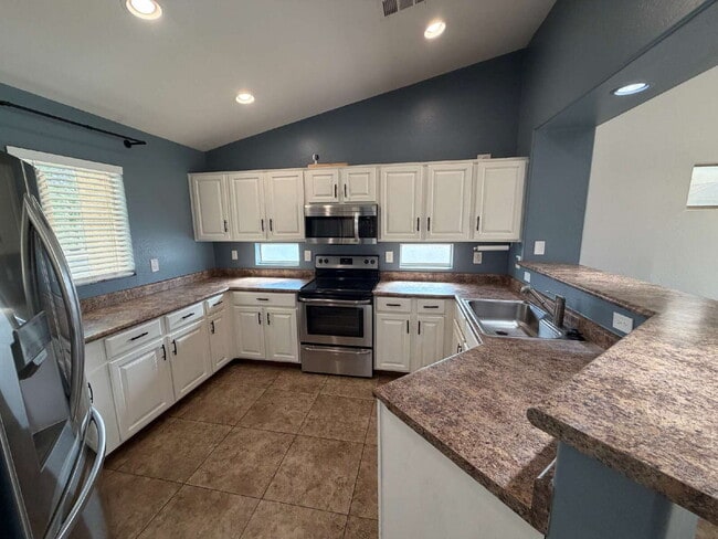 Building Photo - 2459 W Colt Ct