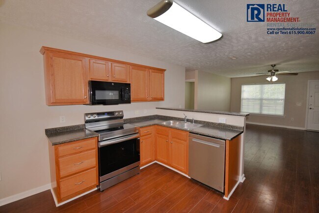 Building Photo - 2817 Painted Pony Dr
