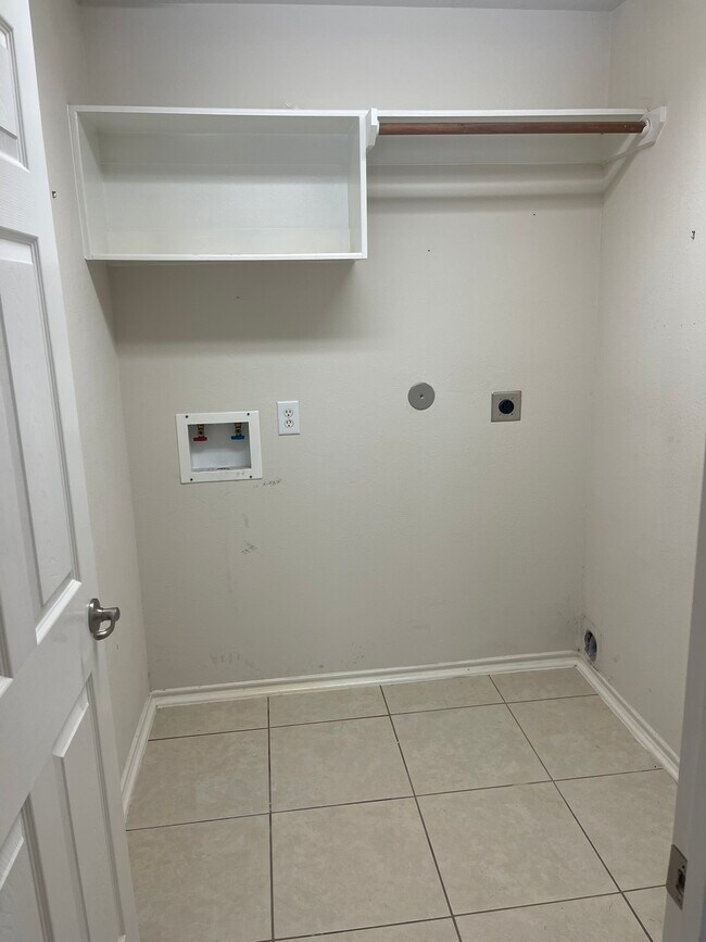 Building Photo - 21349 Terreton Springs Dr