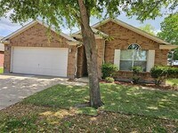 Building Photo - 3227 Yeltes