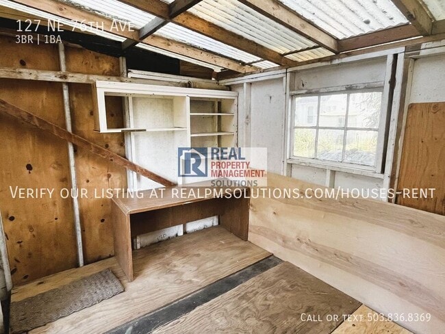Building Photo - 127 NE 76th Ave