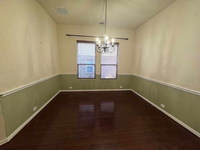 Building Photo - 25023 McBride Dr