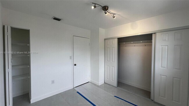 Building Photo - 2790 W 60th St