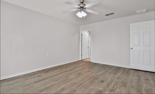 Building Photo - 2117 99th St