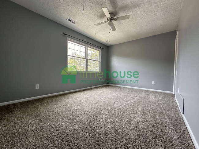 Building Photo - 1318 River Birch Run S