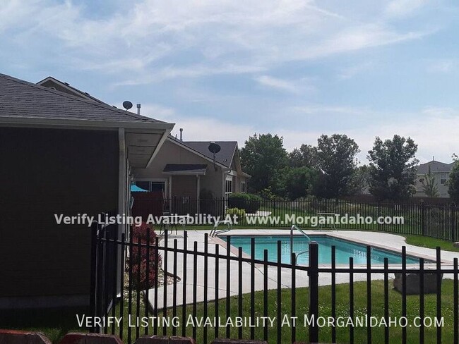Building Photo - 9221 W Brogan Dr