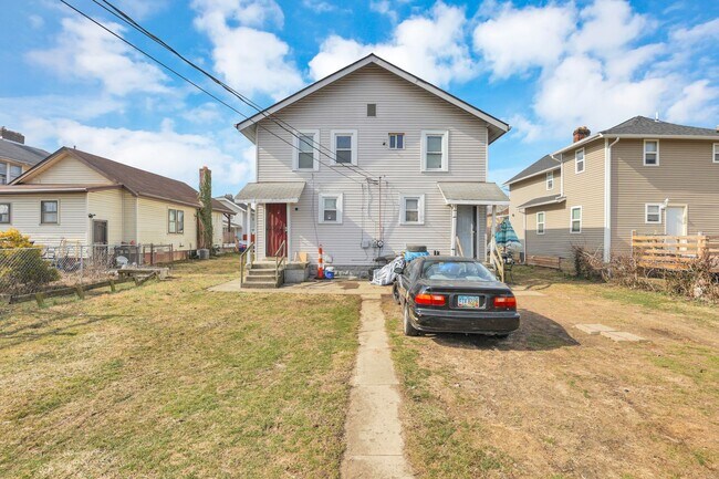 Building Photo - 252-254 S Wayne Ave