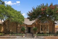 Building Photo - 6015 Steamboat Dr
