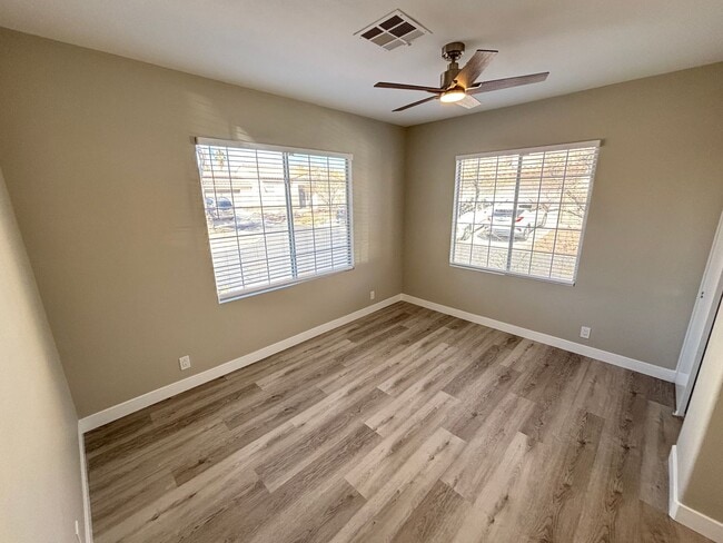 Building Photo - Beautifully updated 2Bed/2Bath single-story home w/ 2-car garage in the desirable Northwest Las V...