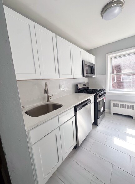 Primary Photo - Palisades Apartments
